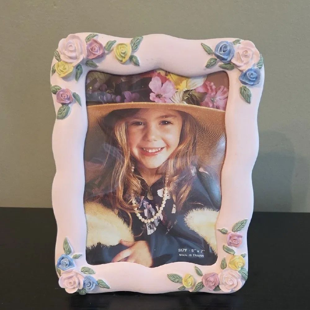 Floral Pink Picture Frame - Picture 1 of 8